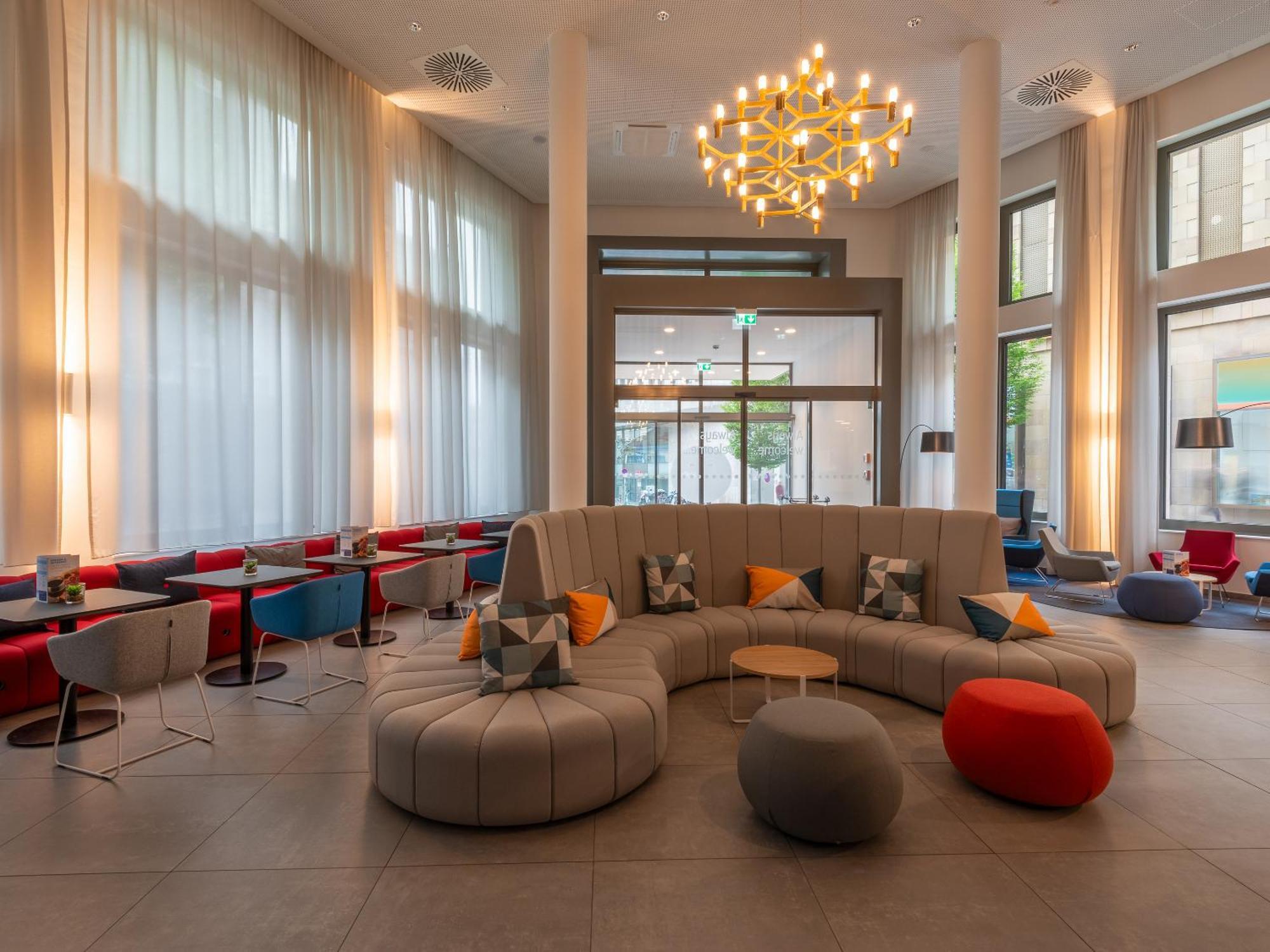Holiday Inn Express Heilbronn By Ihg 外观 照片