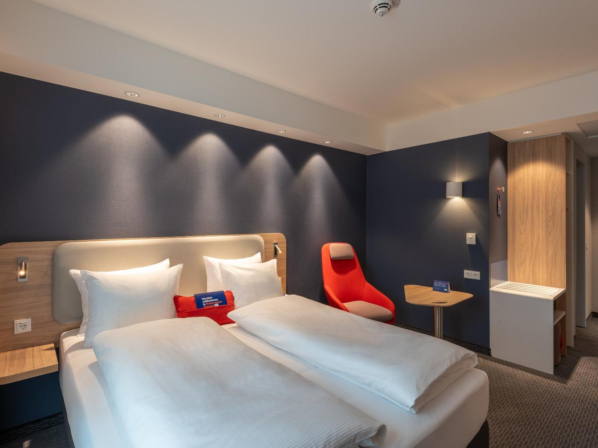 Holiday Inn Express Heilbronn By Ihg 外观 照片