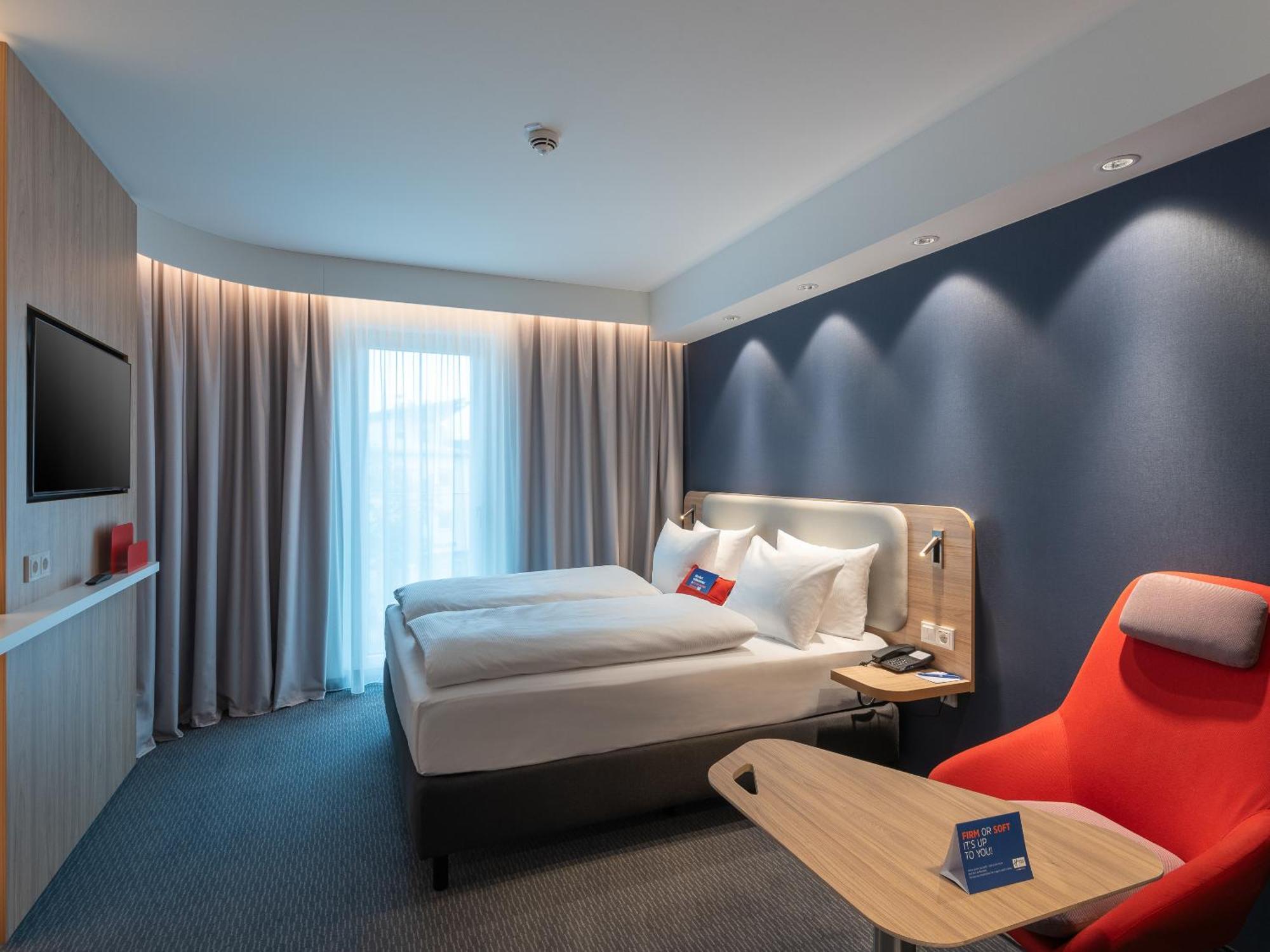 Holiday Inn Express Heilbronn By Ihg 外观 照片