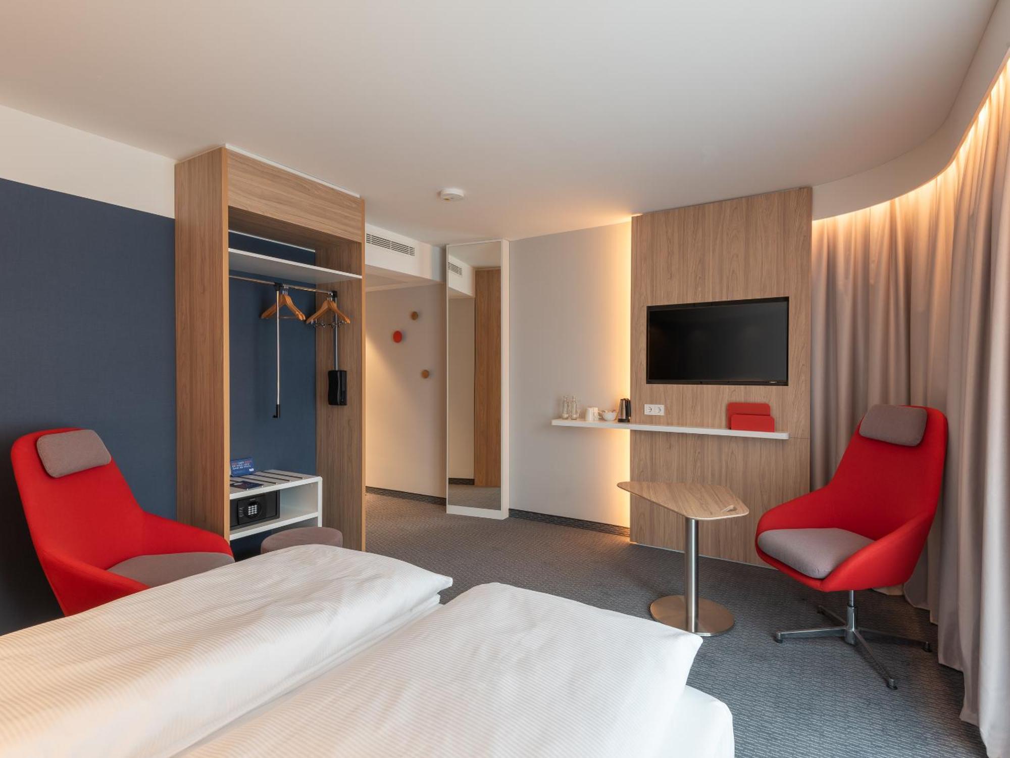 Holiday Inn Express Heilbronn By Ihg 外观 照片
