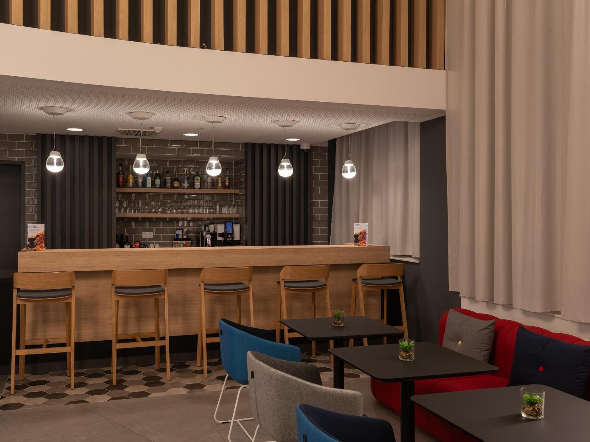 Holiday Inn Express Heilbronn By Ihg 外观 照片