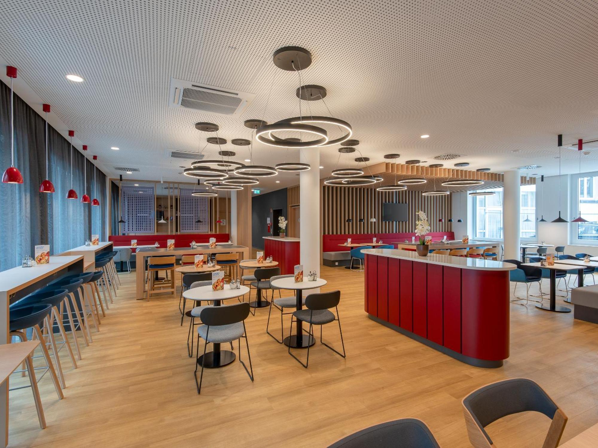 Holiday Inn Express Heilbronn By Ihg 外观 照片