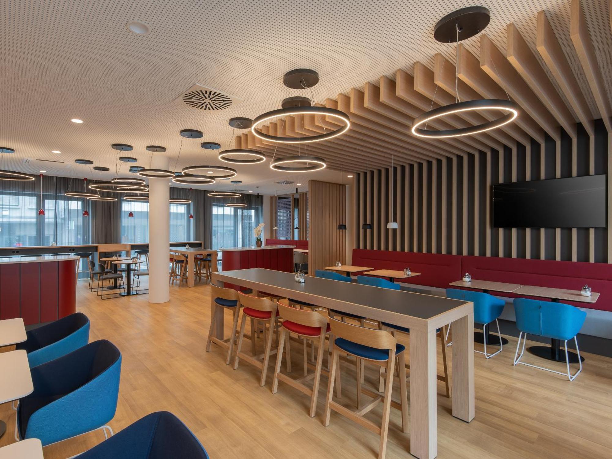 Holiday Inn Express Heilbronn By Ihg 外观 照片